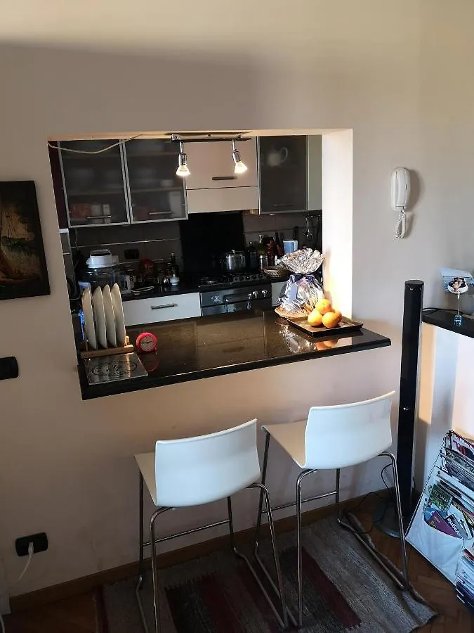 Apartamento Appartamento Cadolini - Duomo In 20 Min - Quiteness And Garden Milán
