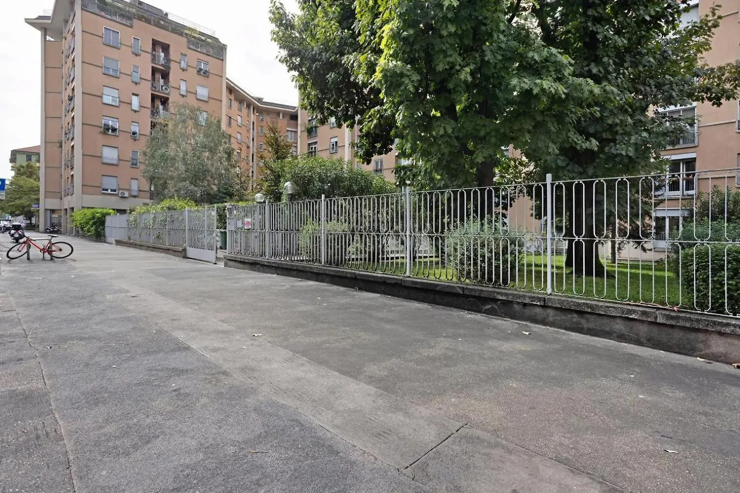 Apartamento Appartamento Cadolini - Duomo In 20 Min - Quiteness And Garden Milán